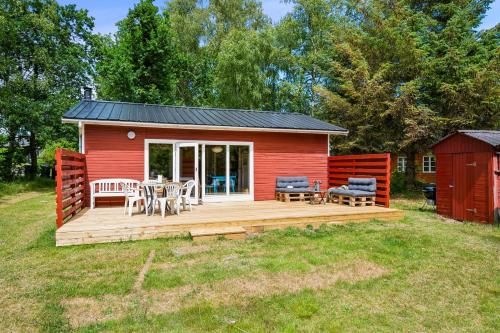 Small Offline Holiday Home Near Grenaa Beach · Grenå