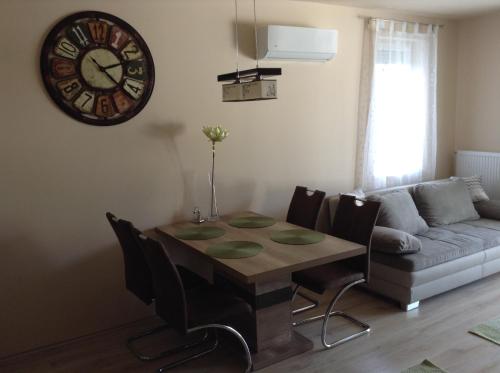  Sweet Home Apartment in Győr