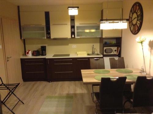 Sweet Home Apartment