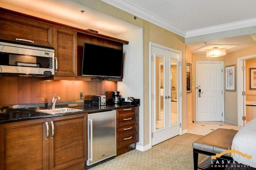 MGM Signature-22-604 Jacuzzi Studio, Las Vegas (photo 3)