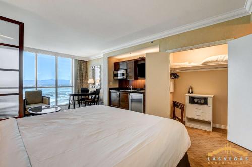 MGM Signature-22-604 Jacuzzi Studio, Las Vegas (photo 10)