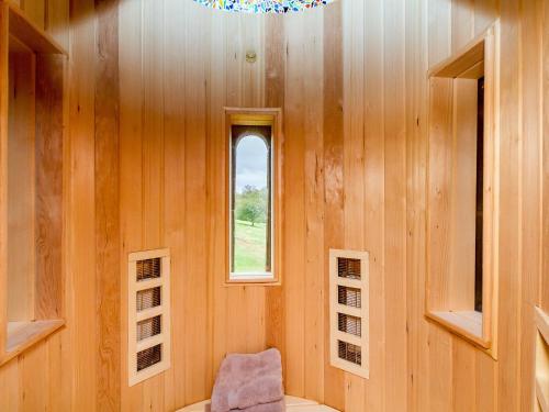 ทัศนียภาพภายนอกโรงแรม, Knock Old Castle in เซนต์ ฟิลแลนส์