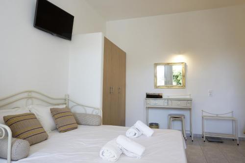 Casa Nostra Mykonos Retreat Accommodation - image 11