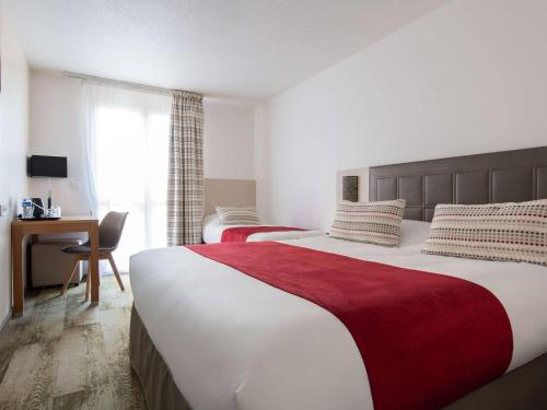 Classic Triple Room with Two Singel and One Sofa Bed