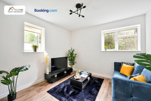 1 Bedroom Apartments By Ramzy Residences Short Lets & Serviced Accommodation In Kent With Free Wifi in סבנאוקס