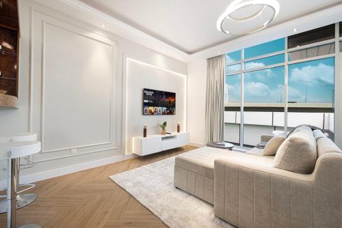 3 BHK with Private Pool table Icebath Lux Opal 305, Dubaj