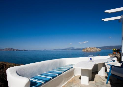Iekārtas, Villa Ostria in Vlichos (Attiki)