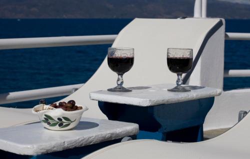 Skats, Villa Ostria in Vlichos (Attiki)