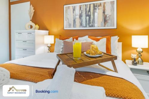 2BR 2Bath Central London Luxury 31st Floor Skyview Flat, London (photo 9)