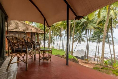 Soneca Cola near Cabo de Rama Fort