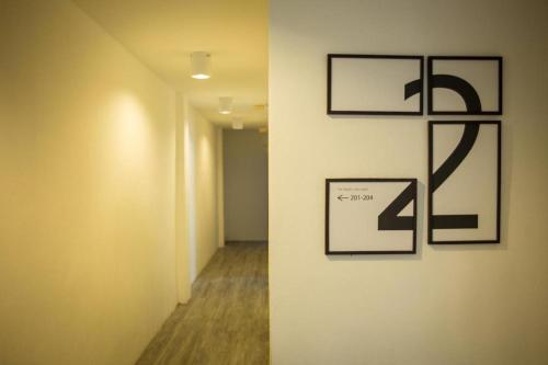 The rabbit's hole hostel - image 2