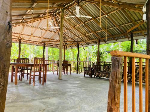 Wild Lake Side in أخرى