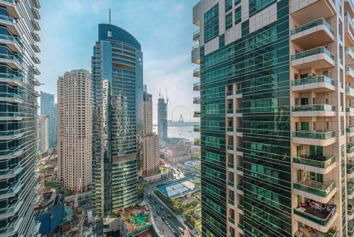 Luxury 3 BHK in Jumeirah By dPie Skyview 2805, Dubai (photo 2)