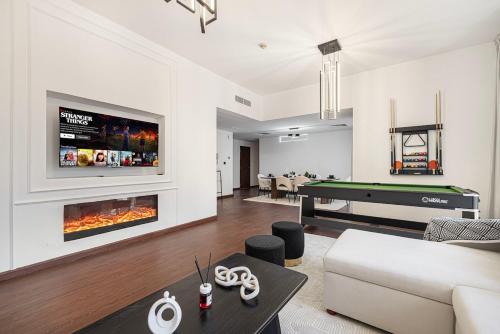 Luxury 4 BHK in JBR by dPie Sadaf 102, Дубай