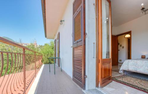 Viesnīcas āriene, 3 Bedroom Awesome Home In Masso in Castiglione Chiavarese