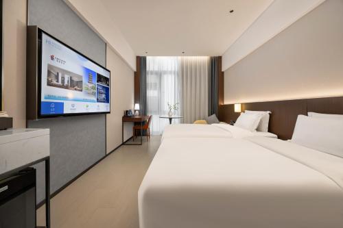 Beijing THREE HOTEL - image 5