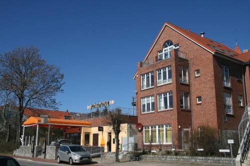 One-Bedroom Apartment with Balcony image 2