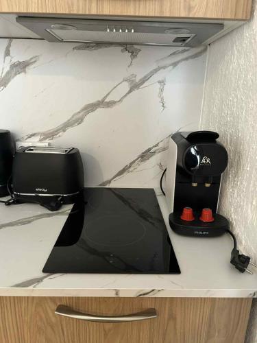 Juan Les Pins Centre, 3-person studio with mezzanine in Le Ponteil