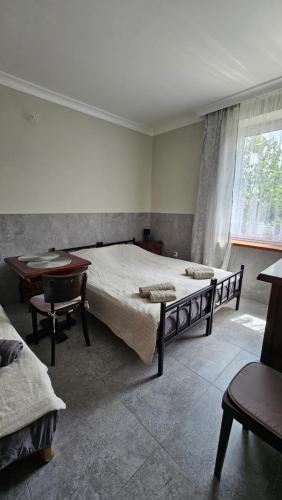 Pokoje Ługowa blisko SUNTAGO, DEEPSPOT "2"