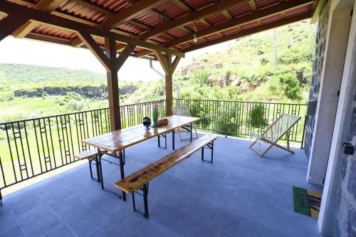 River Home Villa in Hrazdan