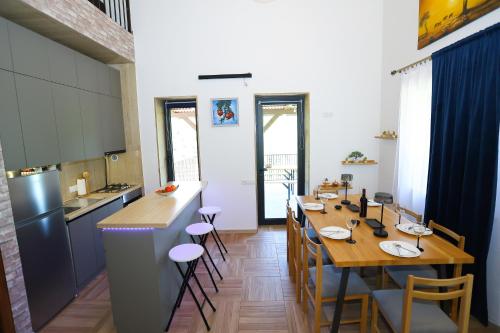 River Home Villa in Hrazdan