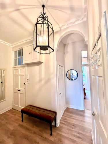 Heart of the City - 3 Bedroom Oasis - image 13