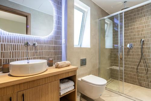 Shower, Seatherial Apartments Paleochora in Pelekanos