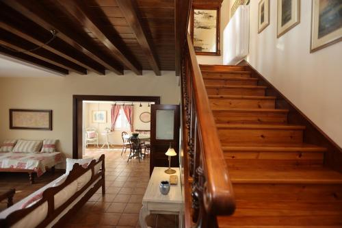 FOS - Villa in countryside with sea view, Vari (foto 10)