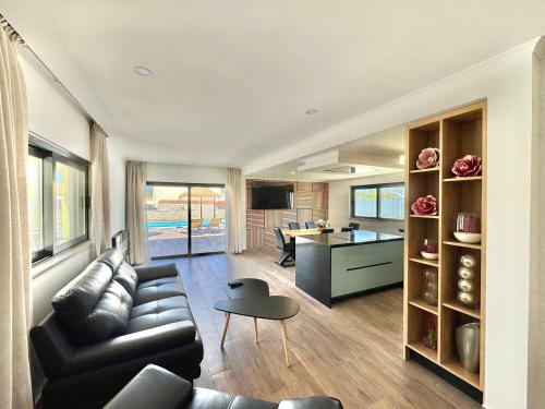 Villa 20age - Jacuzzi - Heated pool - Algarve in Paderne