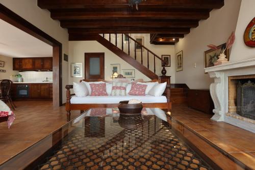 FOS - Villa in countryside with sea view, Vari (foto 3)