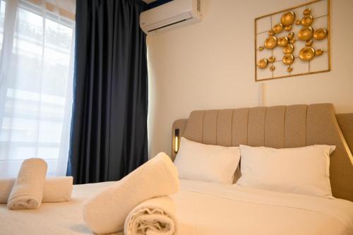 Syntagma Plaka Suite by Zeussuites