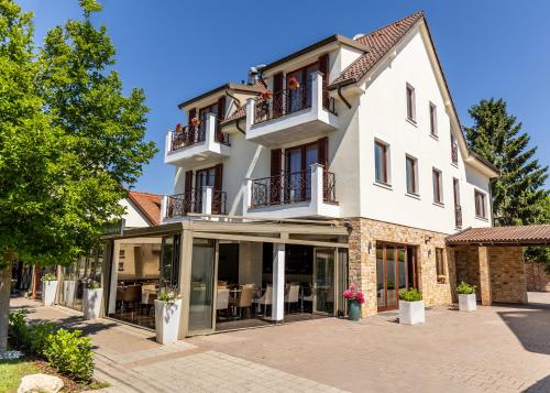 Exterior view, Mirage Hotel Sarvar in Sarvar