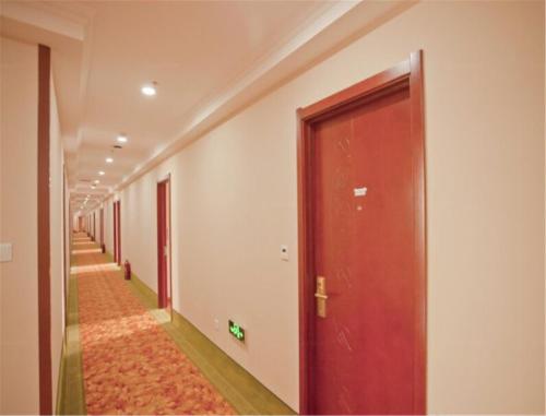 GreenTree Inn Liaoning Dalian Railway Station South Shengli Square Express Hotel