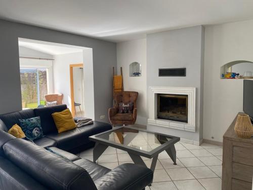 Charming villa in Agde near Vogue