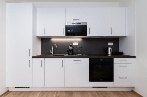 Brand Deluxe Suite - image 5