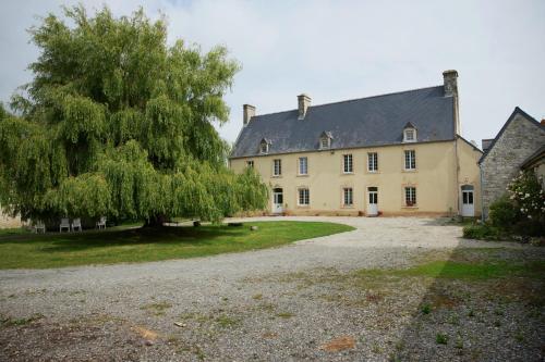 Зовнішній вигляд готелю, Chambre des moutons in Sainte-Mere-Eglise
