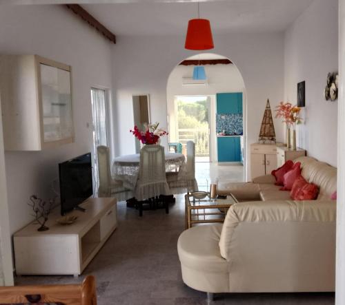 Σπιτι Με Θεα Θαλασσα in Asini