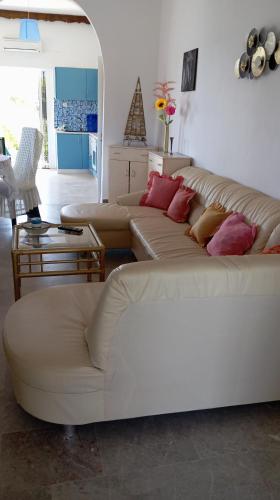 Σπιτι Με Θεα Θαλασσα in Asini