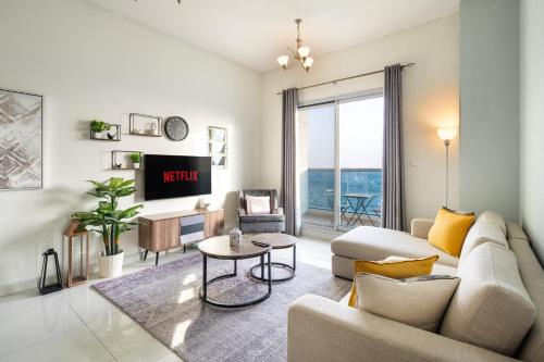 Bright 2br Sports City Near Miracle Gardenparks, Dubaj (fotografie 3)