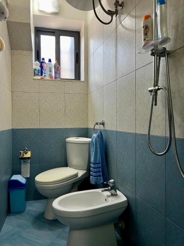 Apartment with City View image 7
