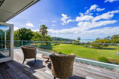 المنطقة المحيطة, Dear Villa Resort in اوكلاند الشرق