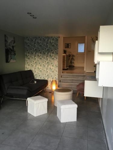 Le 7ter, maison calme piscine partagée (Le 7ter, maison calme piscine partagee) in Saint Laurent Sur Sevre