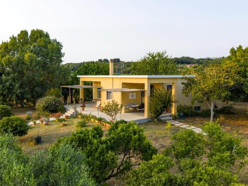 Фасада на хотела, Santa Domenica Summer House in Ag. Kiriaki