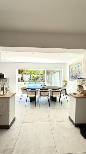 Villa Kanopa Balinaise - Salt Pool in Ovalie