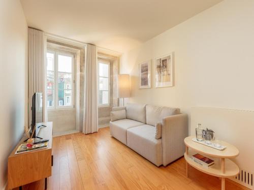 Apartment in Porto with balcony, Porto