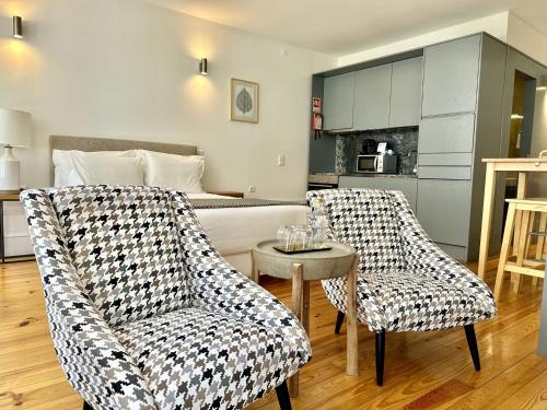 Cozy Porto studio with balcony, Porto