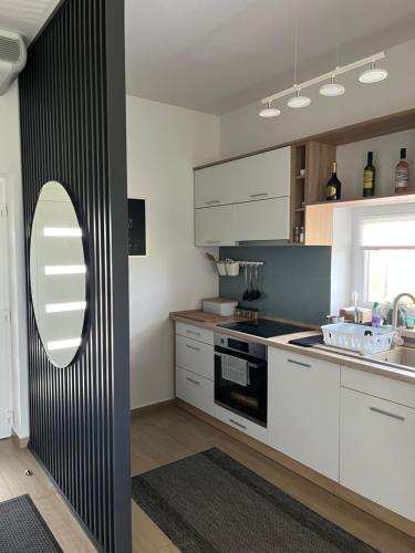 ห้องครัว, ADELINA Apartman in ซาลาฮาลัป