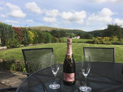A szálláshely kívülről, The Old Post Office in Llangammarch Wells