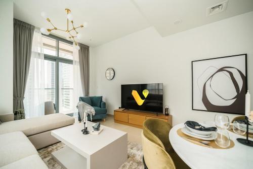 Vogue Spacious one Bedroom Apartment with Balcony Downtown Dubai Amazing Burj view from the swimming pool located Bellevue tower walkable to burj khalifa and the dubai mall, Dubaj (zdjęcie 5)
