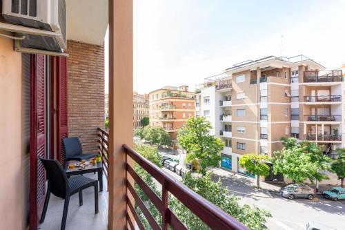 Imperial House - 300m to Metro B, Open view, 4-6pax, Rome (photo 5)